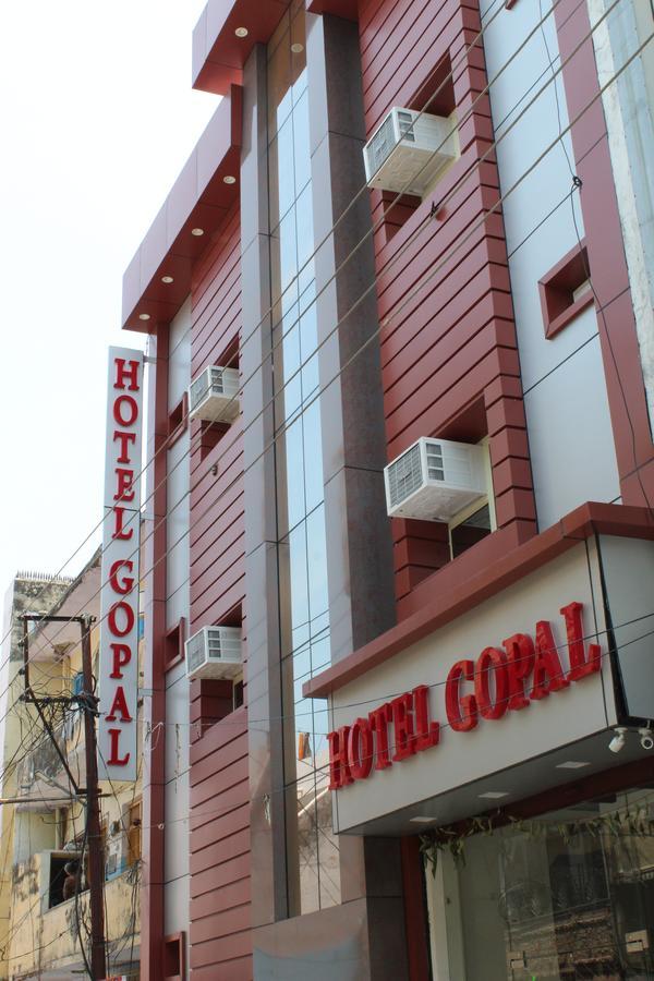 Hotel Gopal Haridwār Esterno foto